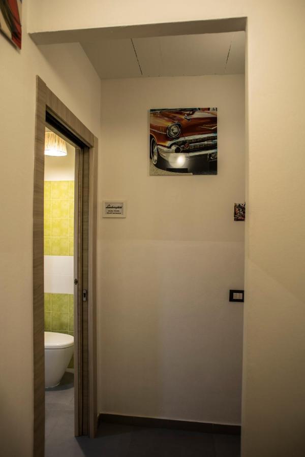 R&B La Pomposa Dei Motori Hotel โมดินา ภายนอก รูปภาพ