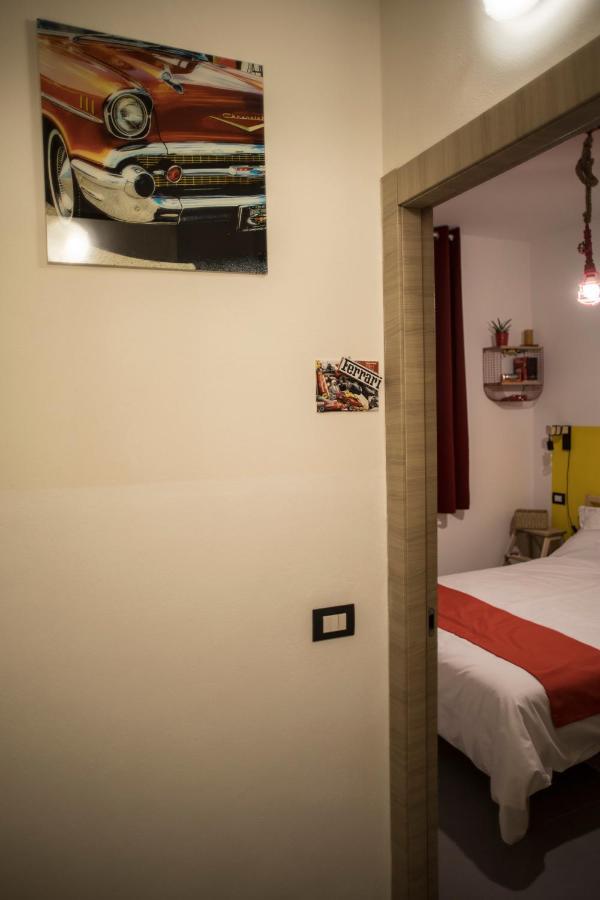 R&B La Pomposa Dei Motori Hotel โมดินา ภายนอก รูปภาพ